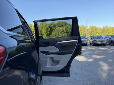 2019 Toyota Highlander LE
