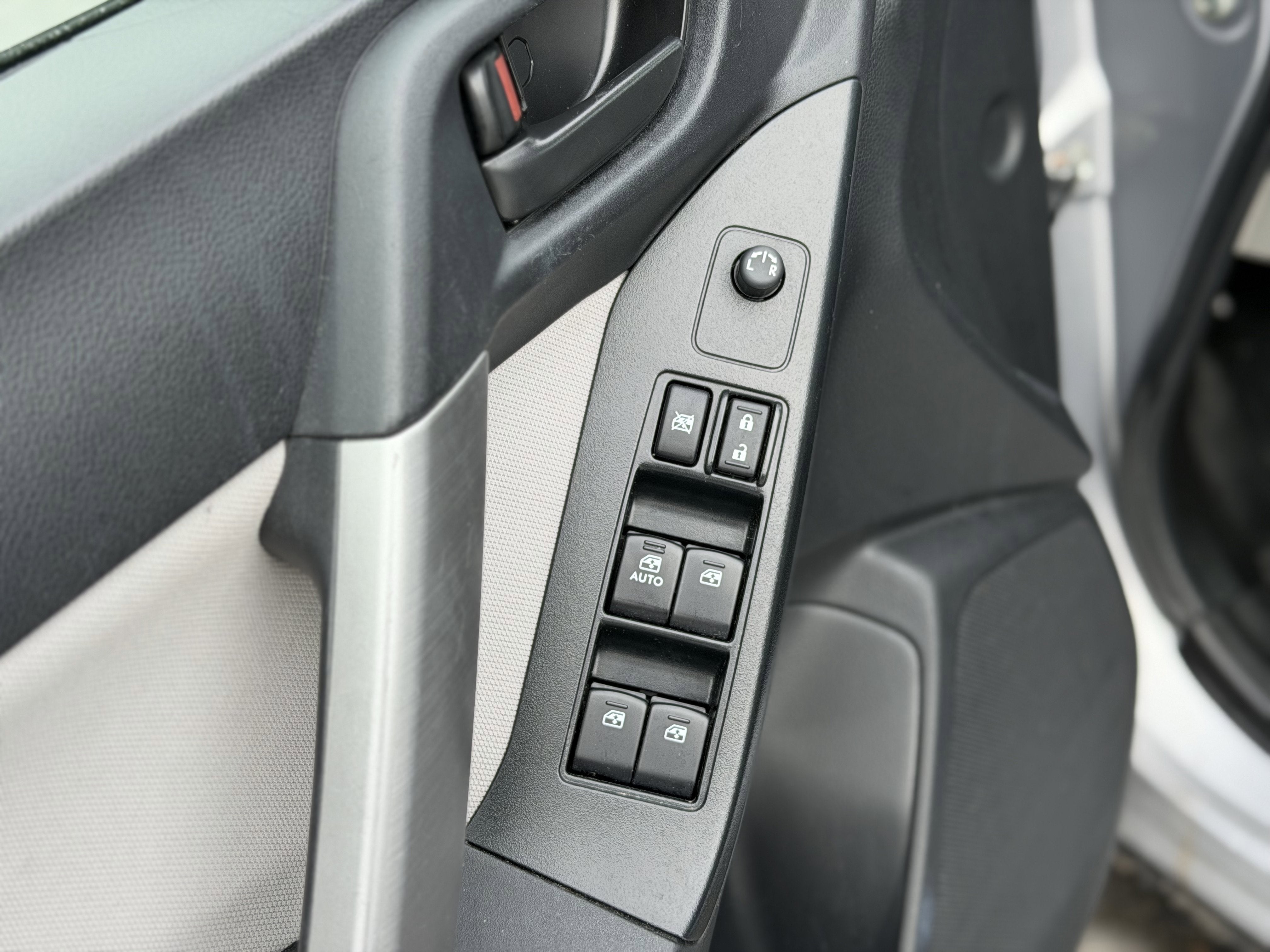 2016 Subaru Forester 2.5i