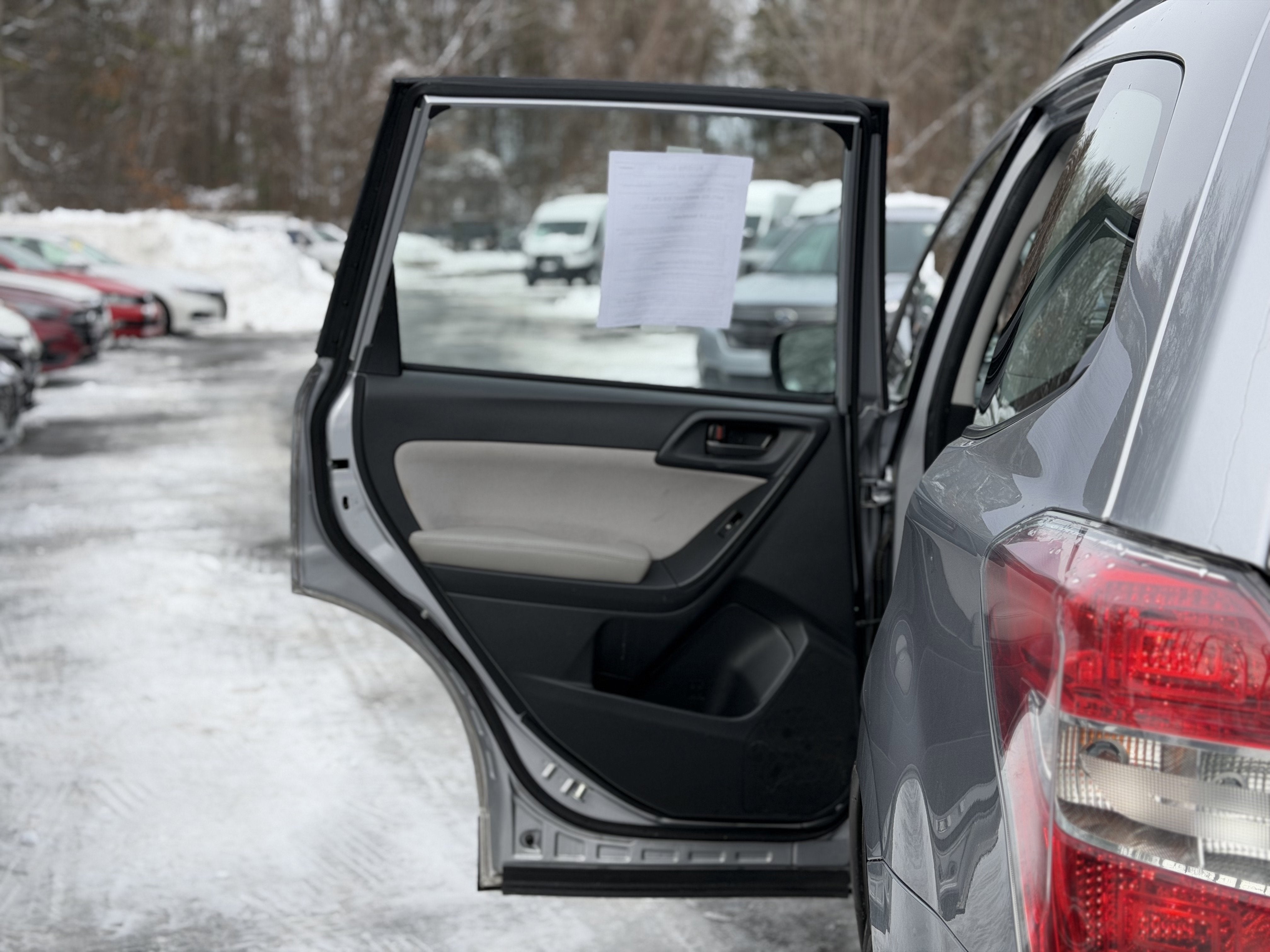 2016 Subaru Forester 2.5i