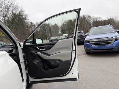 2023 Subaru Forester Base