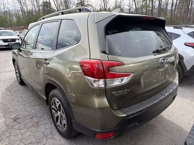 2022 Subaru Forester Premium