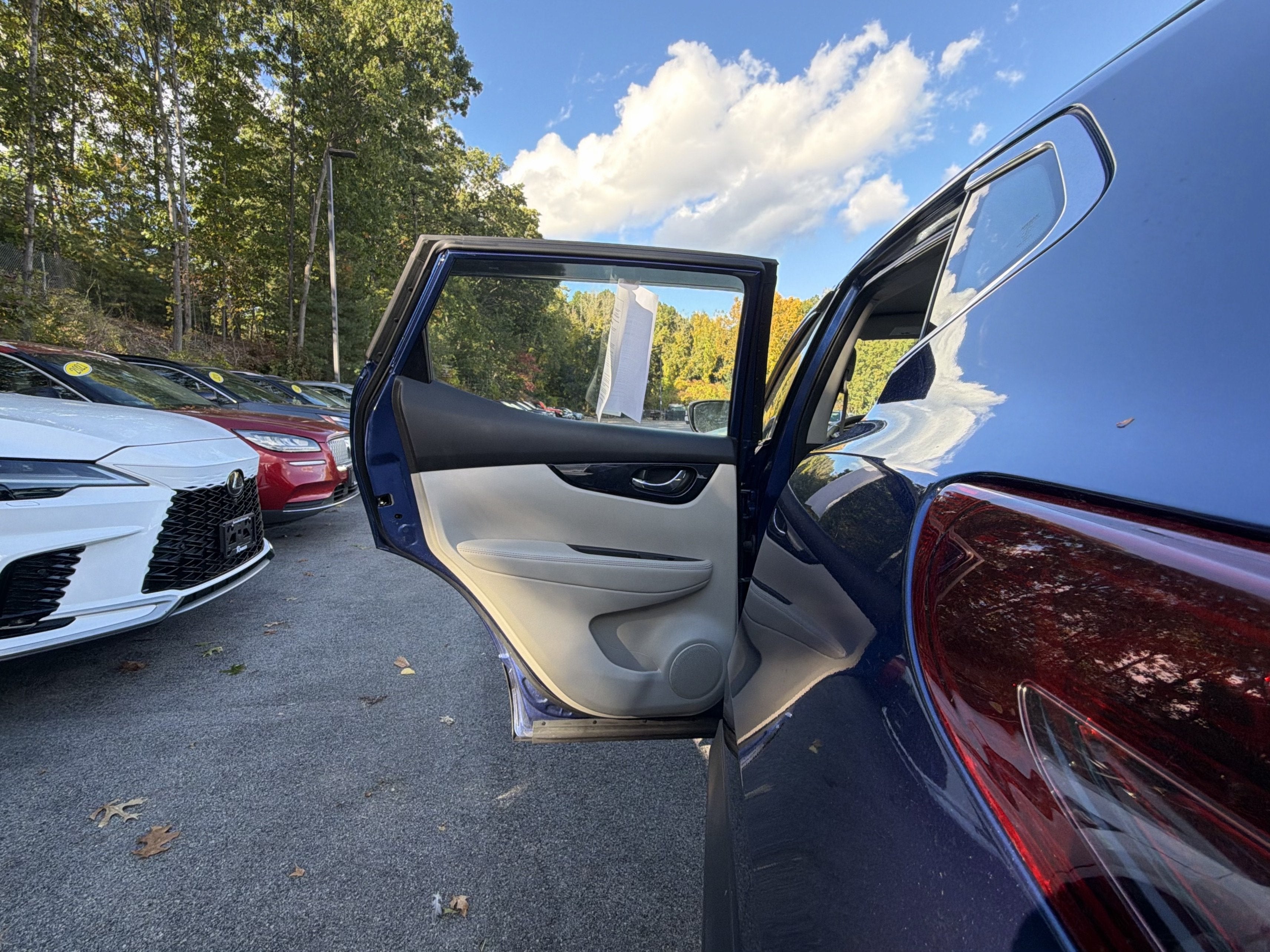 2020 Nissan Rogue Sport SV