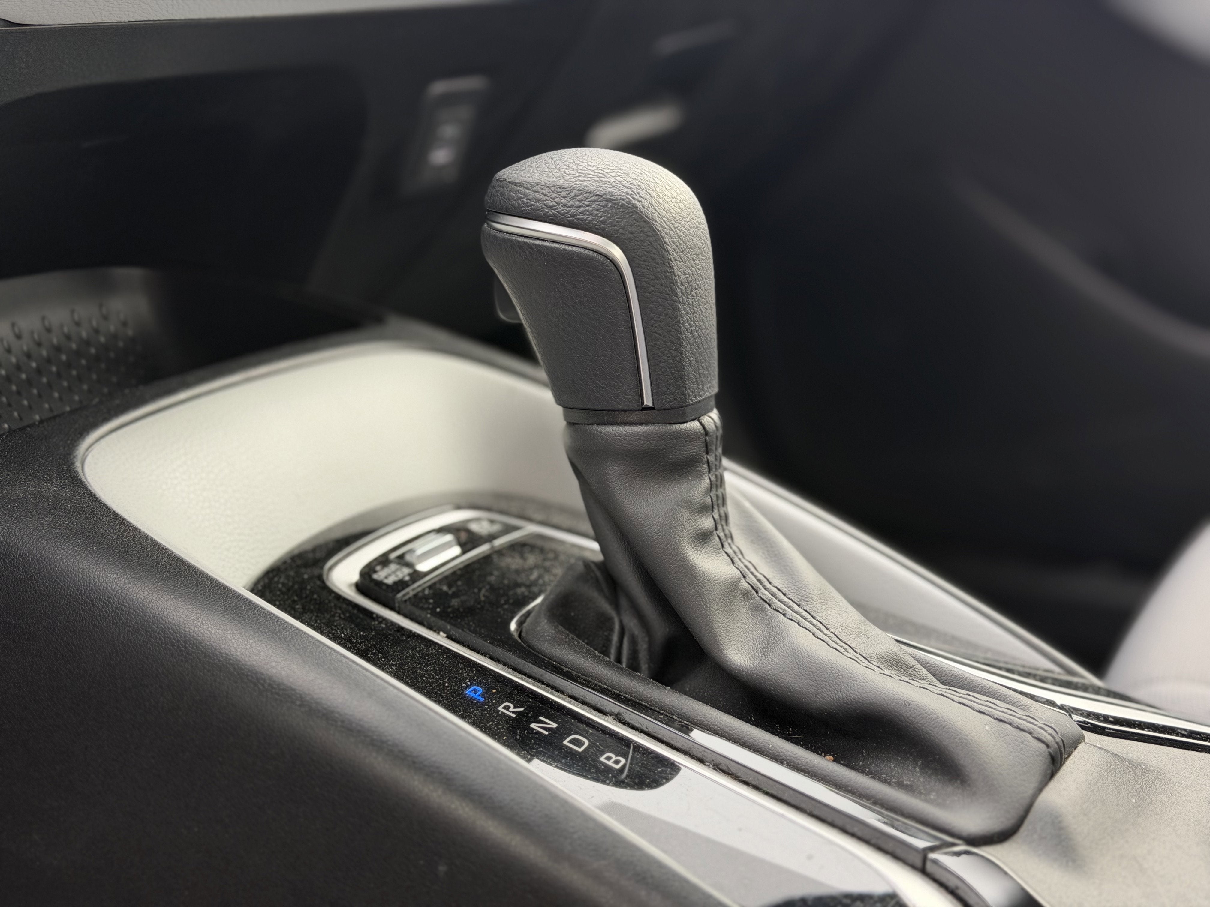 2025 Toyota Corolla Hybrid SE