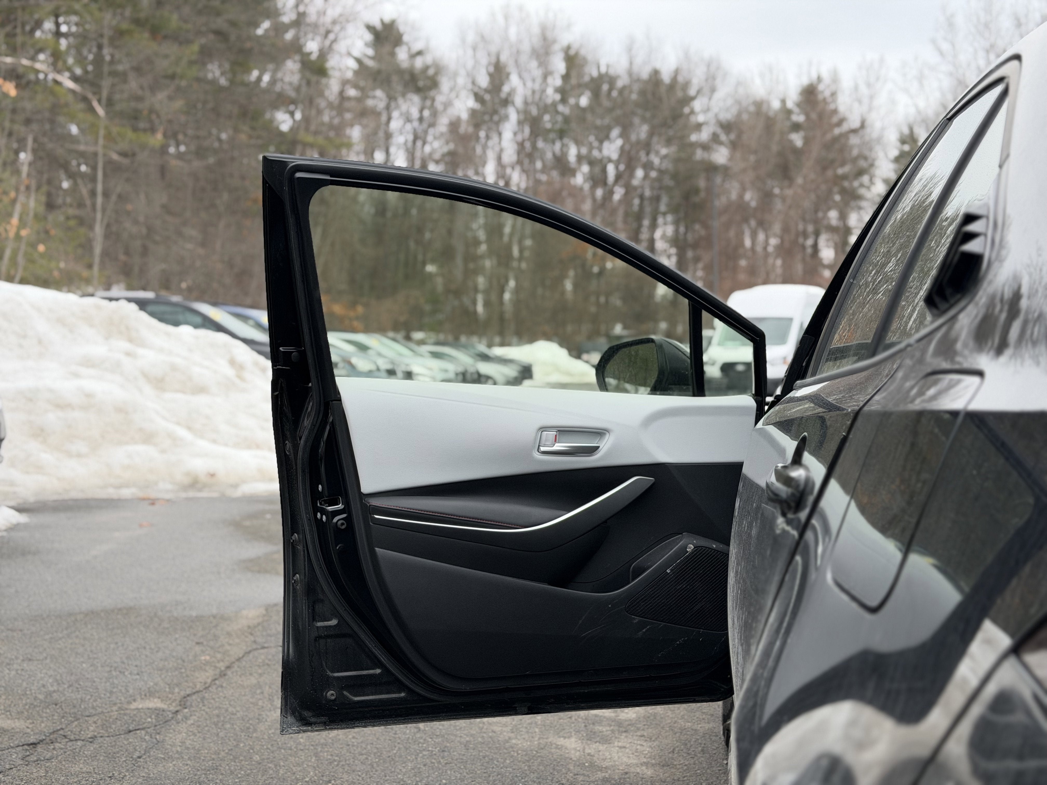 2025 Toyota Corolla Hybrid SE