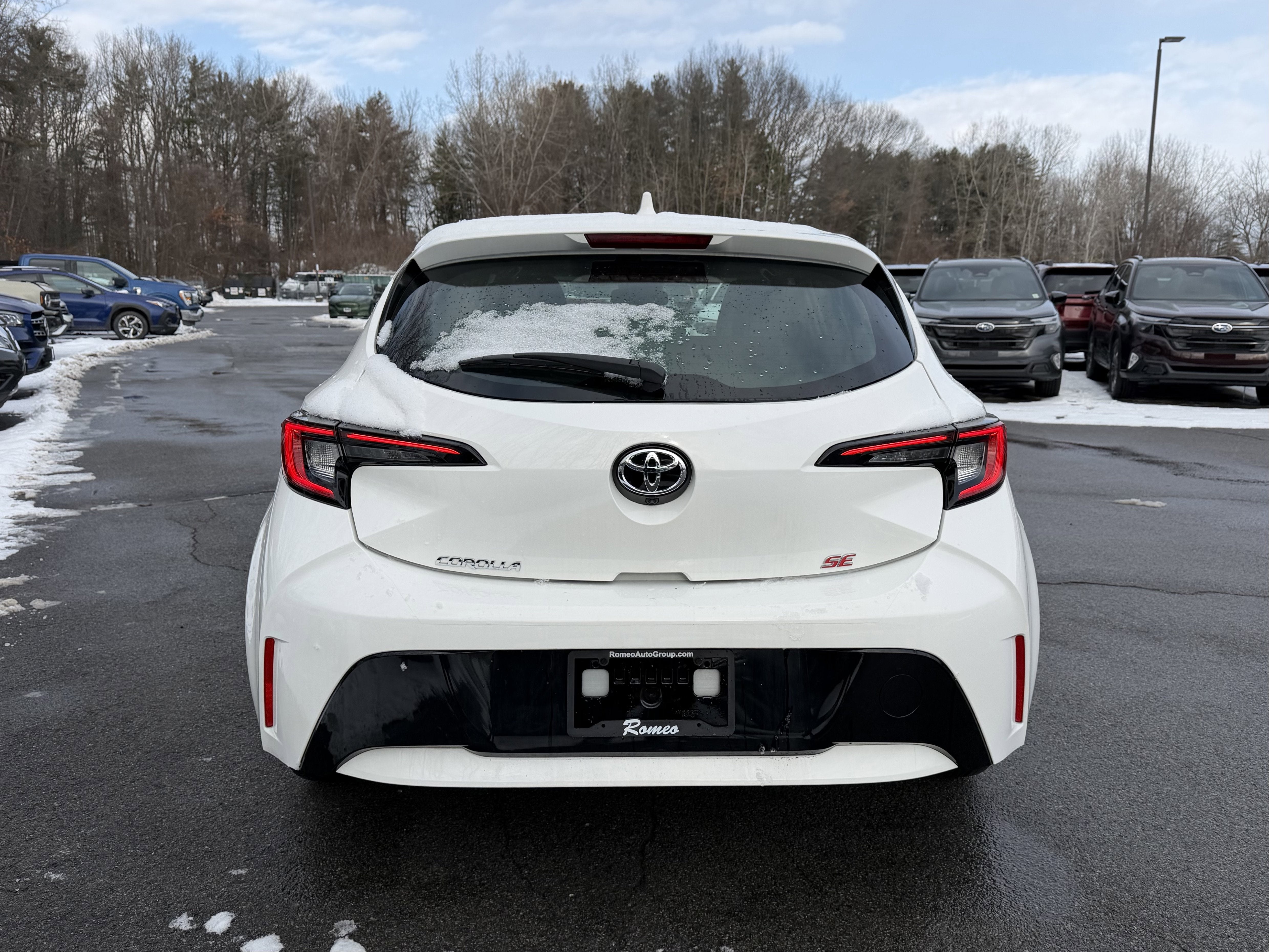 2025 Toyota Corolla Hatchback SE