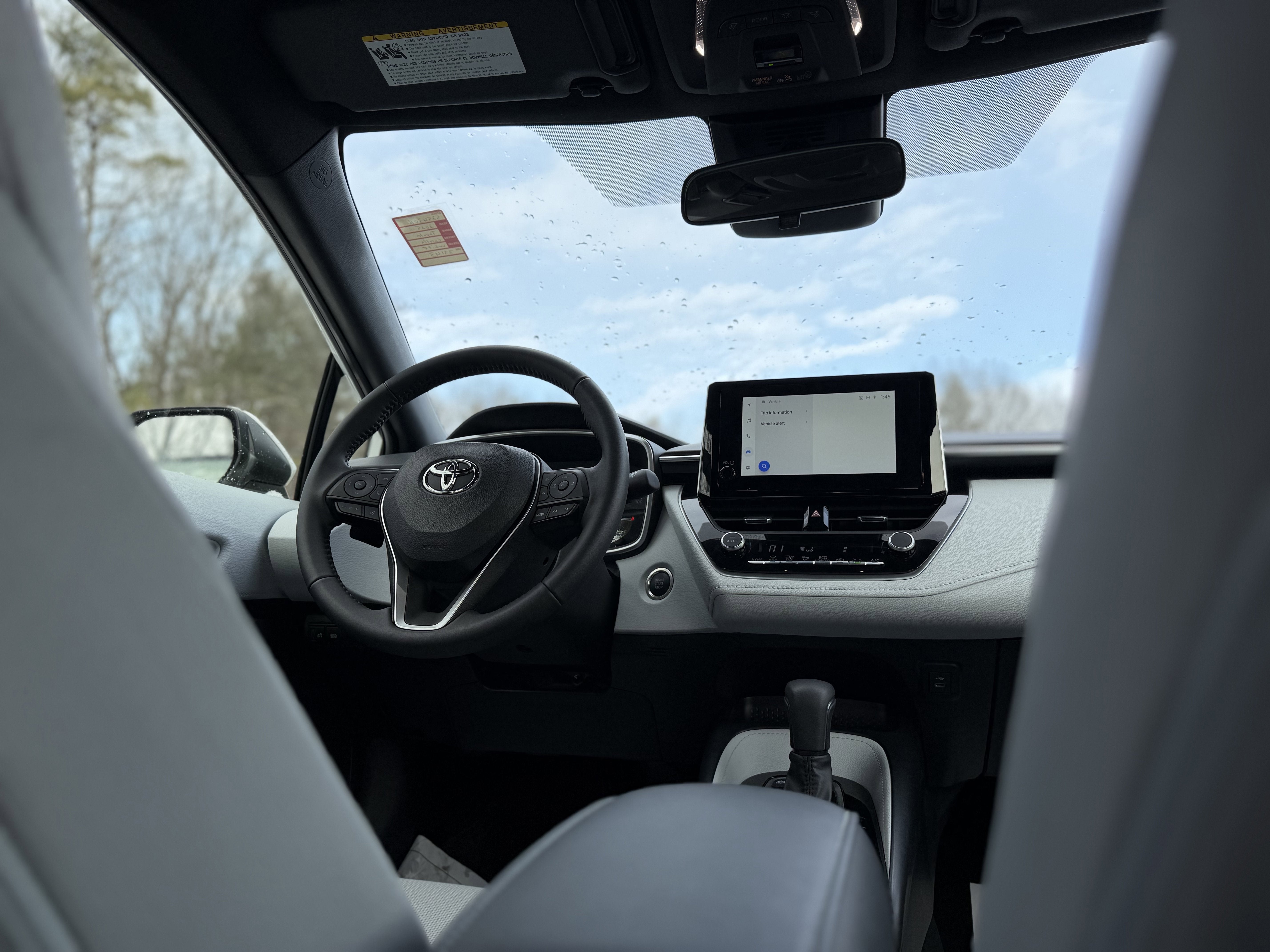 2025 Toyota Corolla Hatchback SE