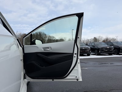 2025 Toyota Corolla Hatchback SE