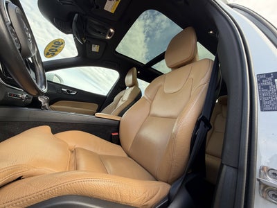 2019 Volvo XC60 T6 Momentum