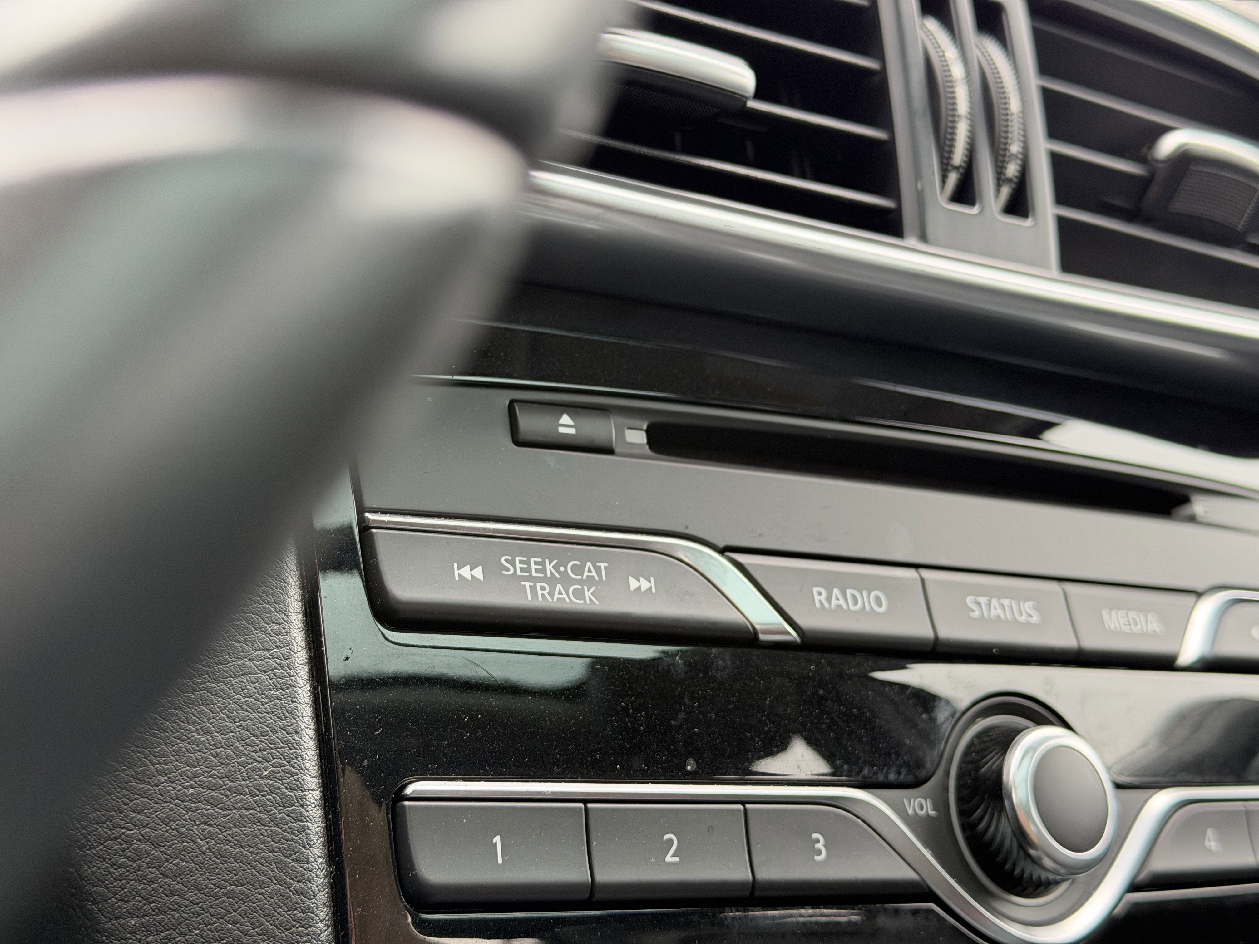 2019 INFINITI QX30 ESSENTIAL